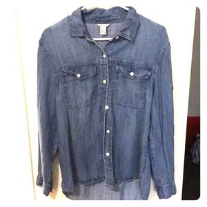 Forever 21 jean distressed long sleeve